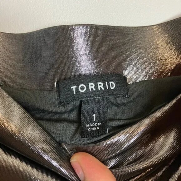 Torrid Silver Gray Liquid Flowing Metallic Flare Skirt - Picture 6 of 6